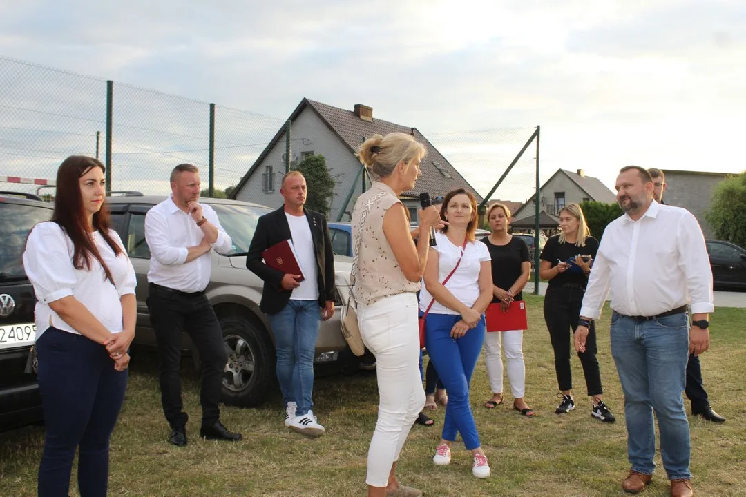 Po trzech tygodniach chciano odwołać sołtyskę Brzóstkowa. Zaskakujący wynik zebrania wiejskiego