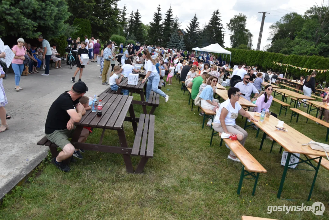 Pierwszy festyn z bł. Edmundem Bojanowskim, przy ochronce Sióstr Służebniczek w Podrzeczu