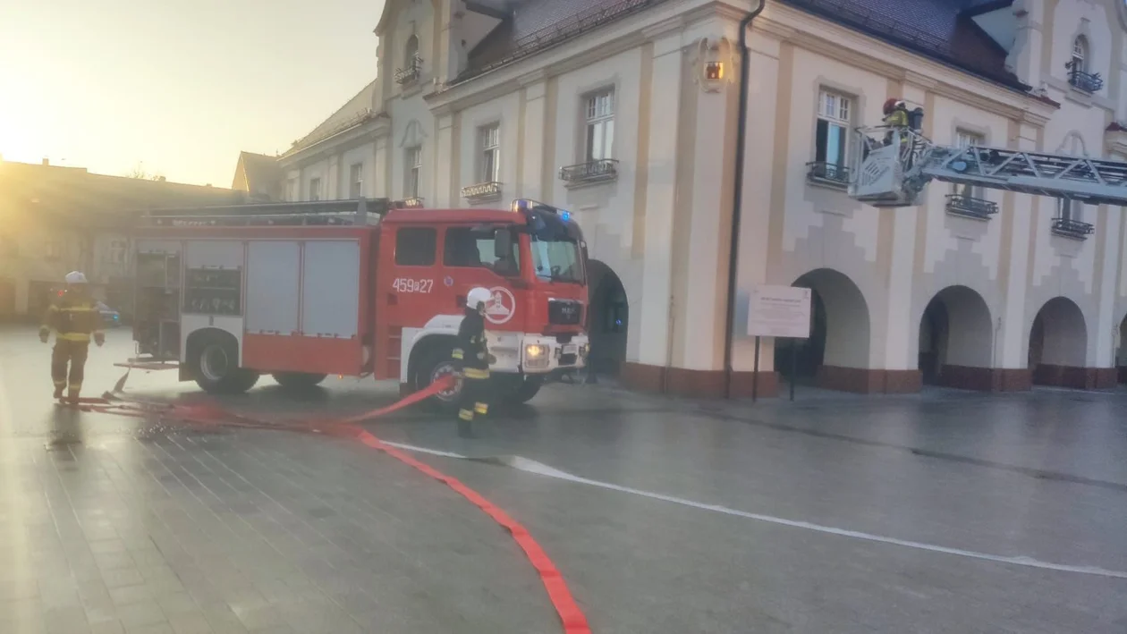 W działaniach uczestniczyli strażacy a JRG Jarocin, OSP Jarocin i OSP Cielcza