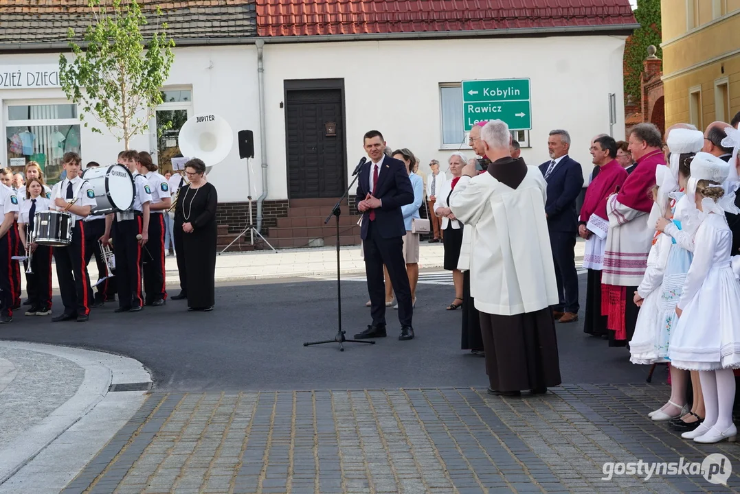 Poświęcenie figury Św. Jana Nepomucena w Krobi