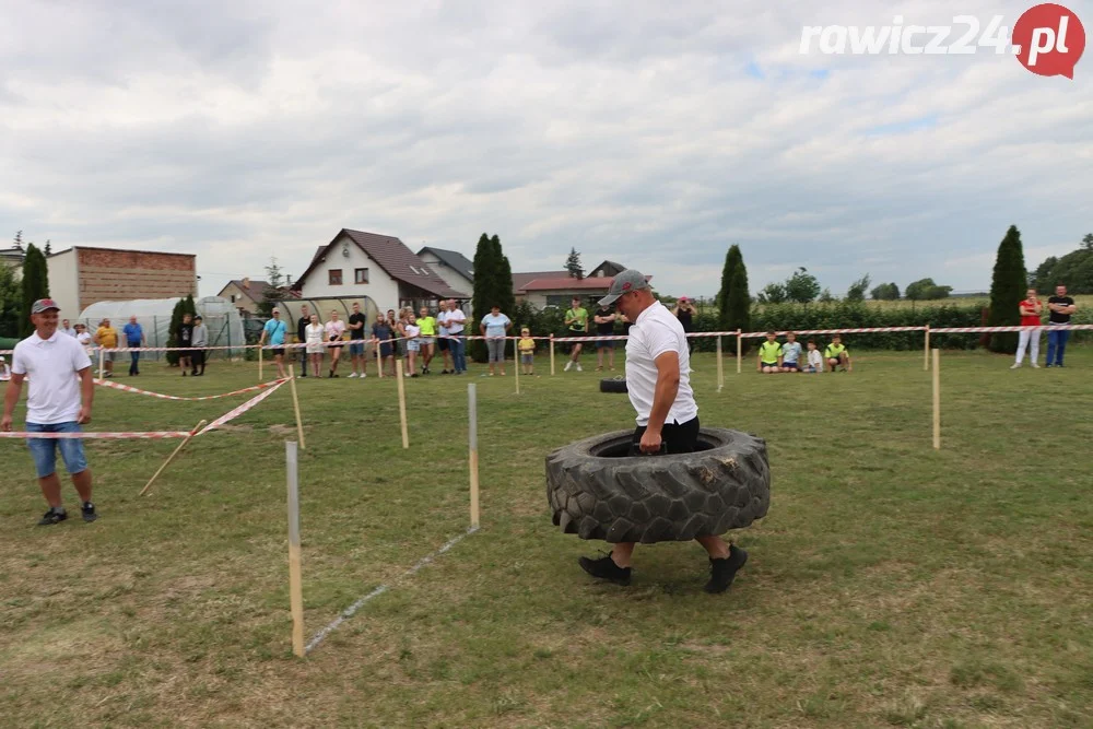 Charytatywny piknik sportowy w Szkaradowie