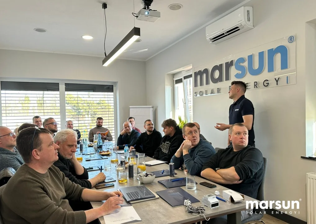 Globalna technologia, lokalne serce - czyli jak w Pieruchach powstaje przyszłość energii - Zdjęcie główne