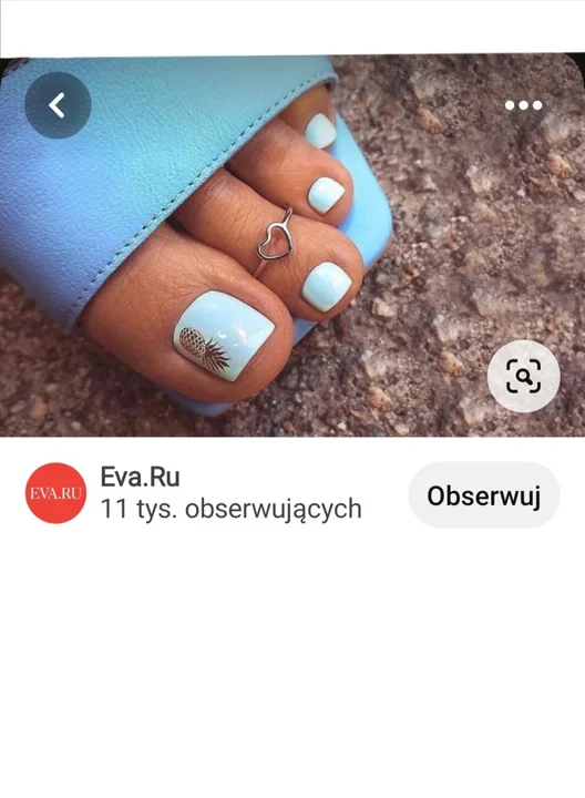 Pedicure z naklejką