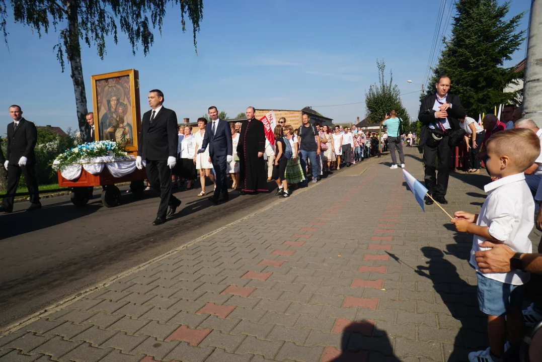 Smolice. Koronacja wizerunku Matki Bożej Uzdrowienia Chorych