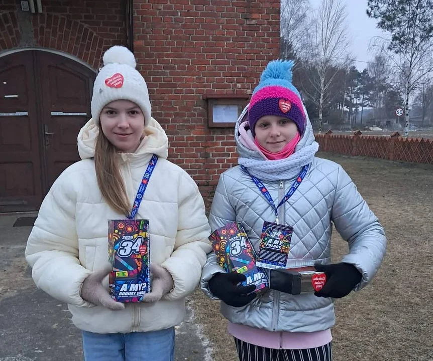 Gizałki grają z WOŚP. Od samego rana na ulicach można spotkać uśmiechniętych wolontariuszy - Zdjęcie główne