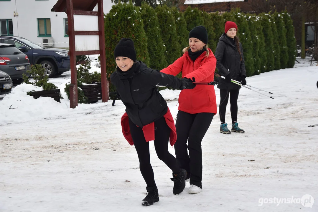 Mikołajkowy Charytatywny Marsz Nordic Walking „Idziemy dla Julki”