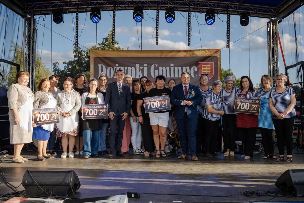Na stole królowała kurka z podwórka