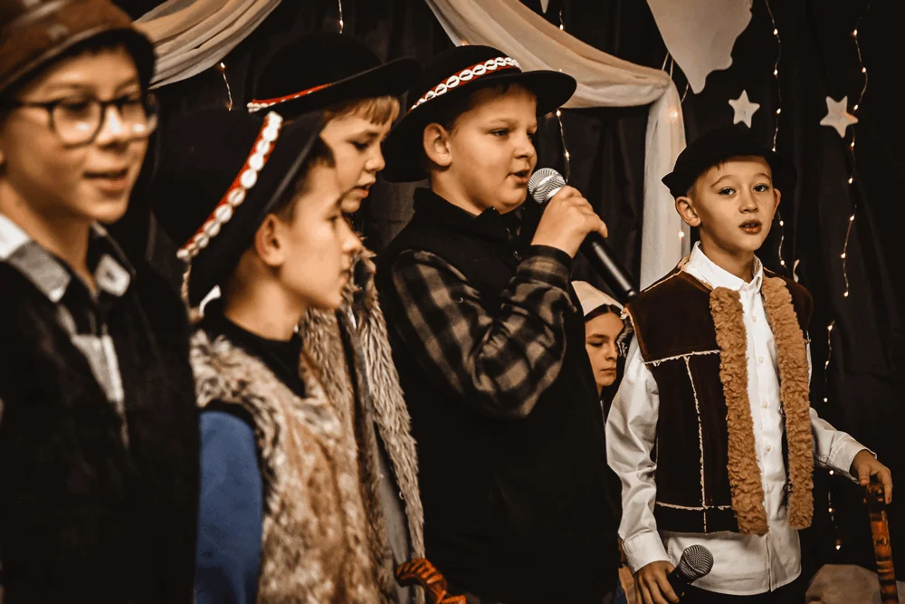 Wyjątkowe jasełka w Szkaradowie. Blisko 100 młodych aktorów na scenie! - Zdjęcie główne