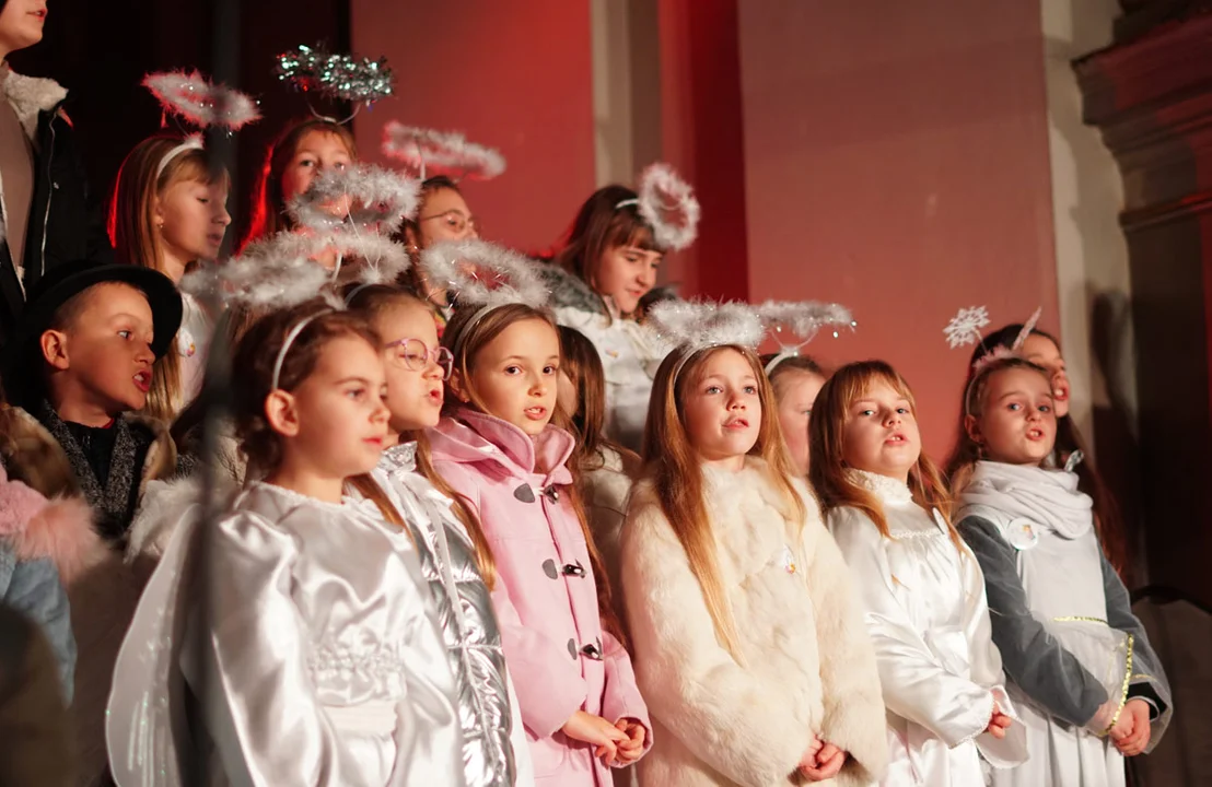 Koncert kolęd, pastorałek i muzyki świątecznej na Świętej Górze przyciągnął tłumy słuchaczy - Zdjęcie główne
