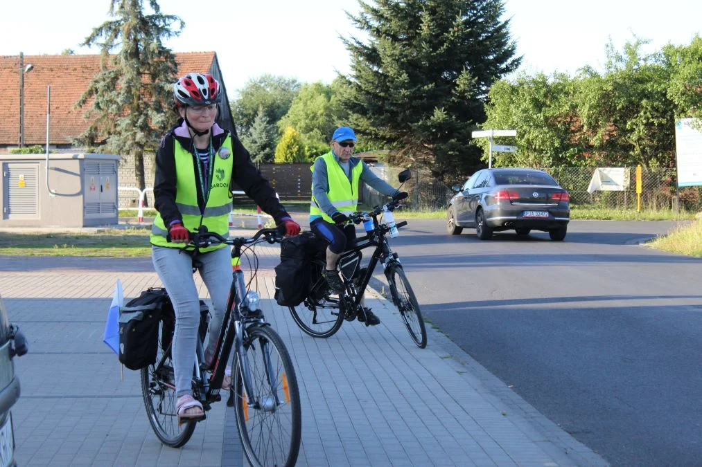 Rowerzyści z Jarocina wyruszyli w drogę na Jasną Górę