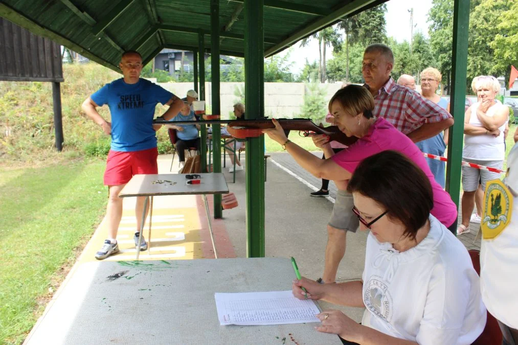 VII Turniej "Ustrzelić raka" Klubu "Amazonka"  w Jarocinie