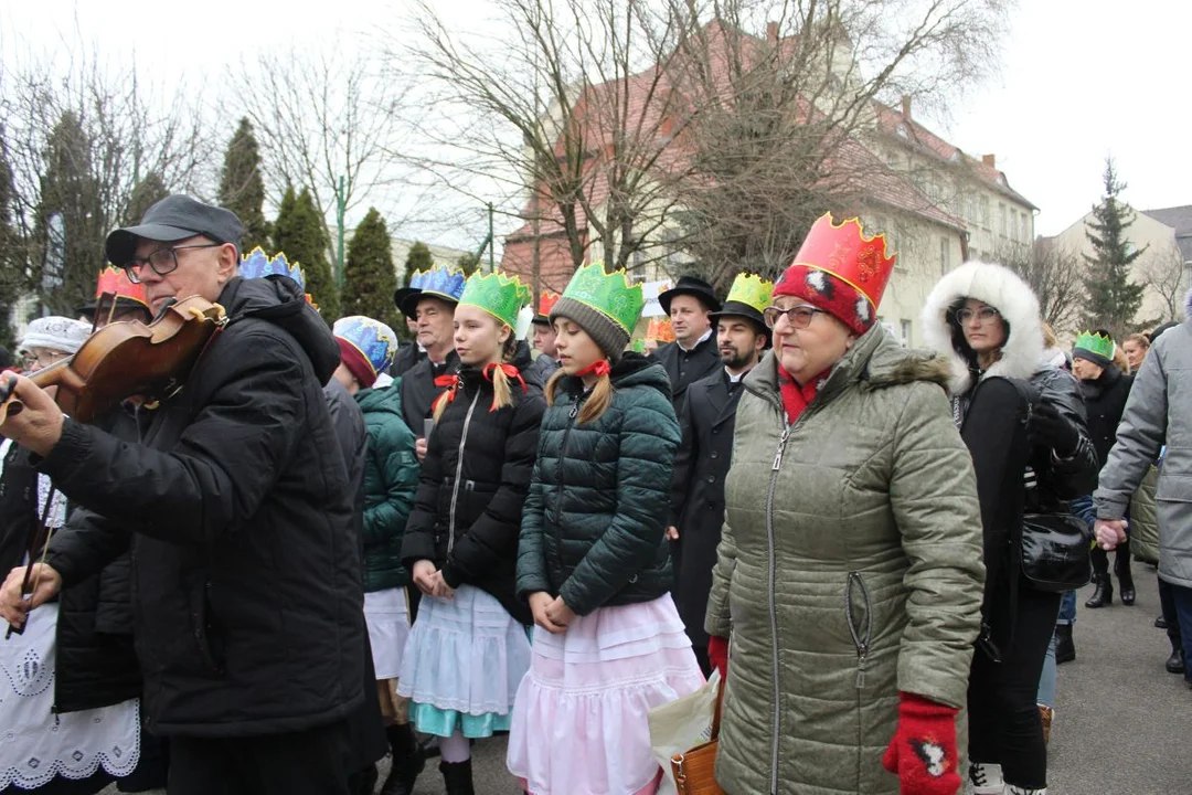 Orszak Trzech Króli i 12. Jarocinskie Kolędowanie w Jarocinie