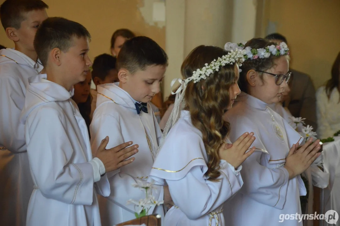 Pierwsza Komunia Św. w parafii pw. św. Jadwigi w Pępowie