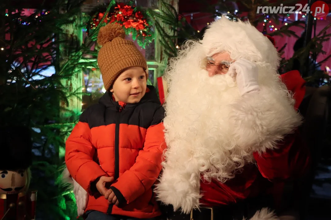 Spotkanie ze Świętym Mikołajem na Rawickim Jarmarku Bożonarodzeniowym