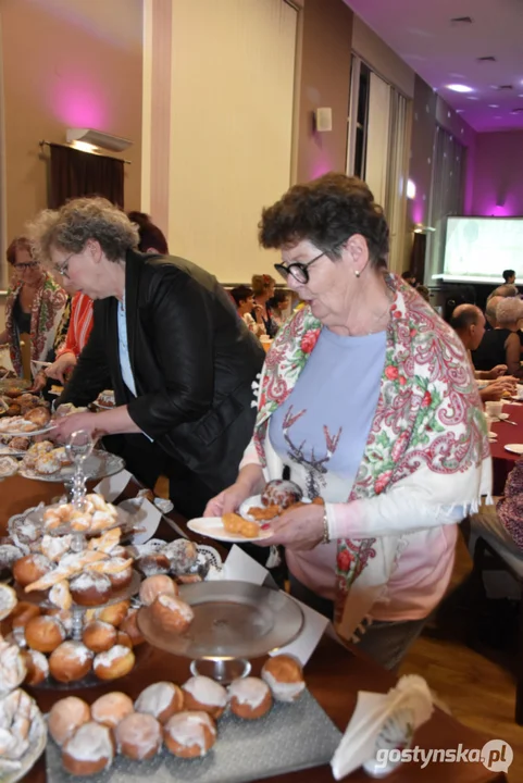 Biesiadnie - z podkoziołkiem i KGW. Tłusty czwartek w MGOK Borek Wlkp.