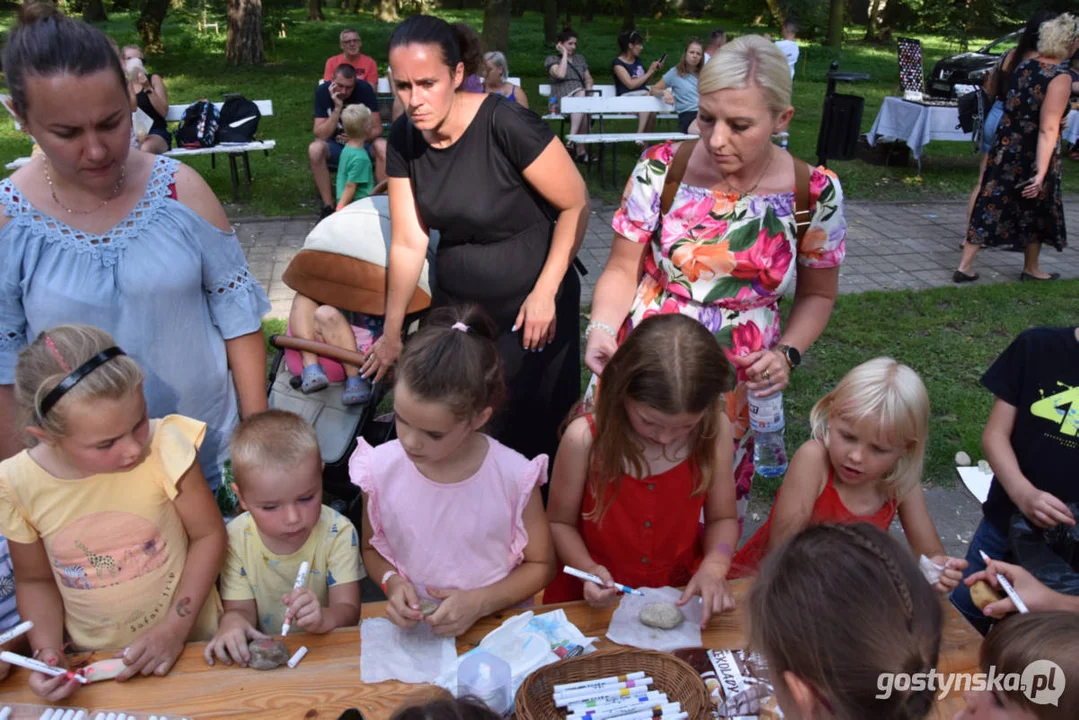 Rodzinny piknik w Pogorzeli - z alpakami i kamykami