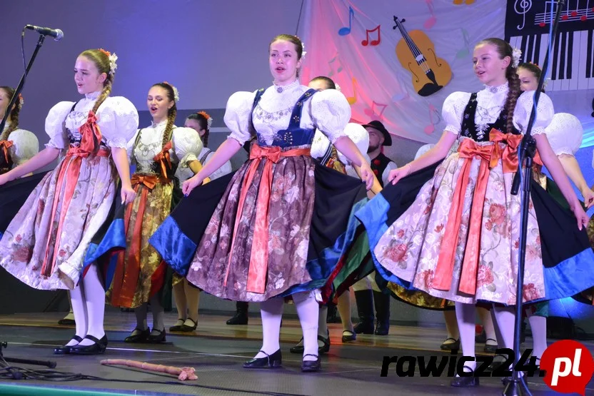 Koncert zespołu folklorystycznego "Równica" w Dłoni (ZDJĘCIA) - Zdjęcie główne