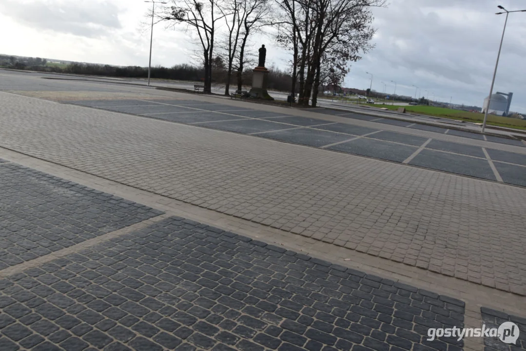 Nowy parking przed bazyliką na Świętej Górze