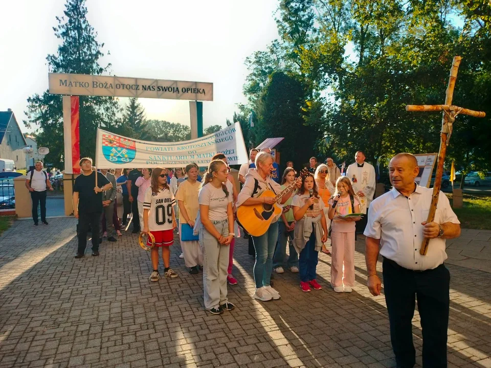 Samorządowcy pielgrzymowali do Lutogniewa