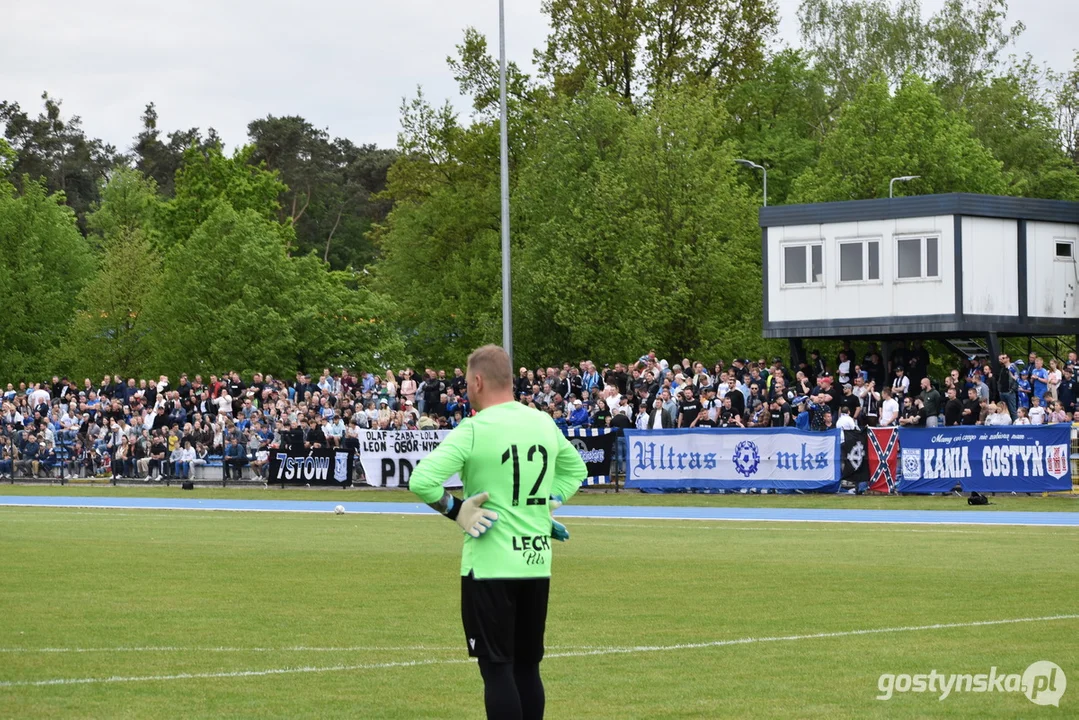 Mecz oldboyów Kani Gostyń i Lecha Poznań na 100-lecie Kani