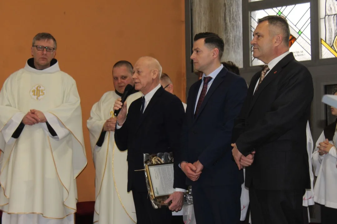 Franciszkanie w Jarocinie rozpoczęli świętowanie 90-lecia z biskupem kaliskim