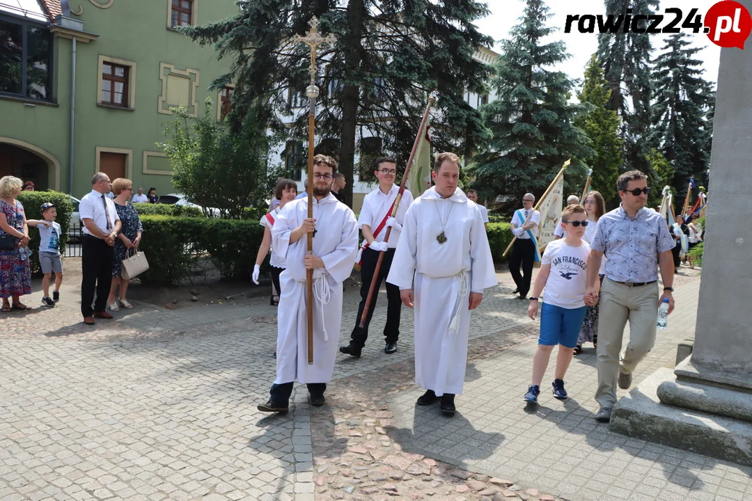 Rawicz. Procesja w Boże Ciało ulicami miasta (2023)