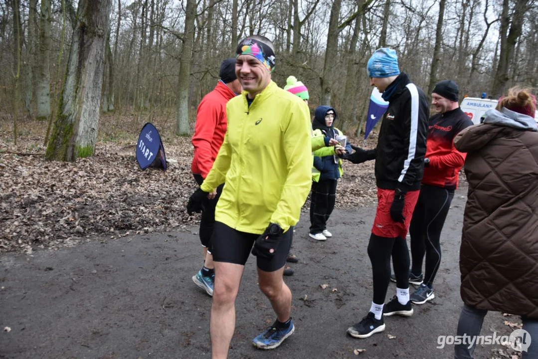 Biegająco zagrali dla WOŚP - Parkrun Gostyń i Grupa Nieprzemakalni Gostyń razem na trasie