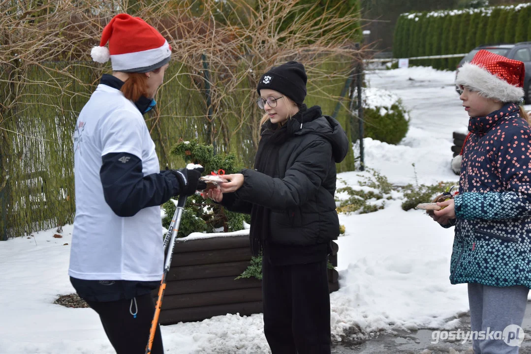 Mikołajkowy Charytatywny Marsz Nordic Walking „Idziemy dla Julki”