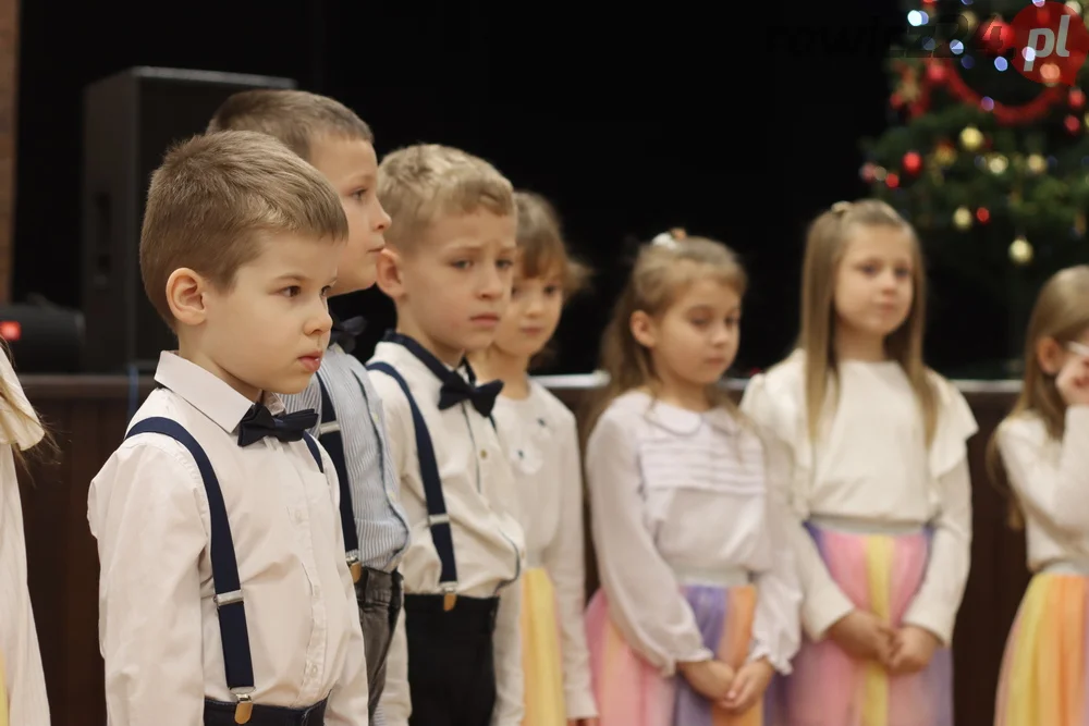 Uroczystość w Gminnym Centrum Kultury i Rekreacji w Jutrosinie