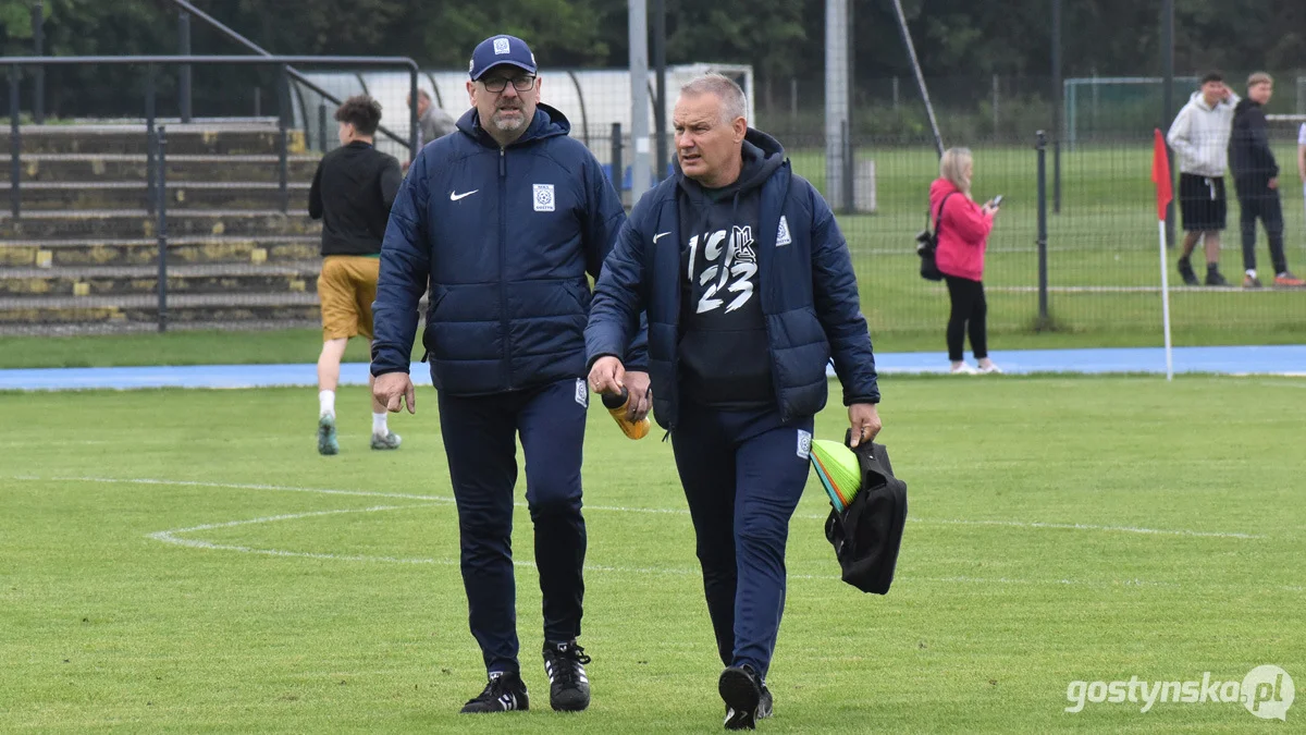 Kania Gostyń - Warta Śrem 3 : 0