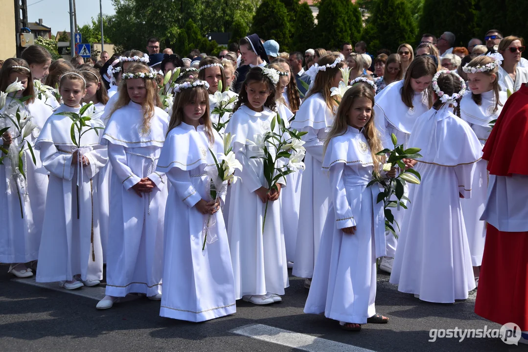 Gostyń - Boże Ciało 2023 - procesja ulicami miasta