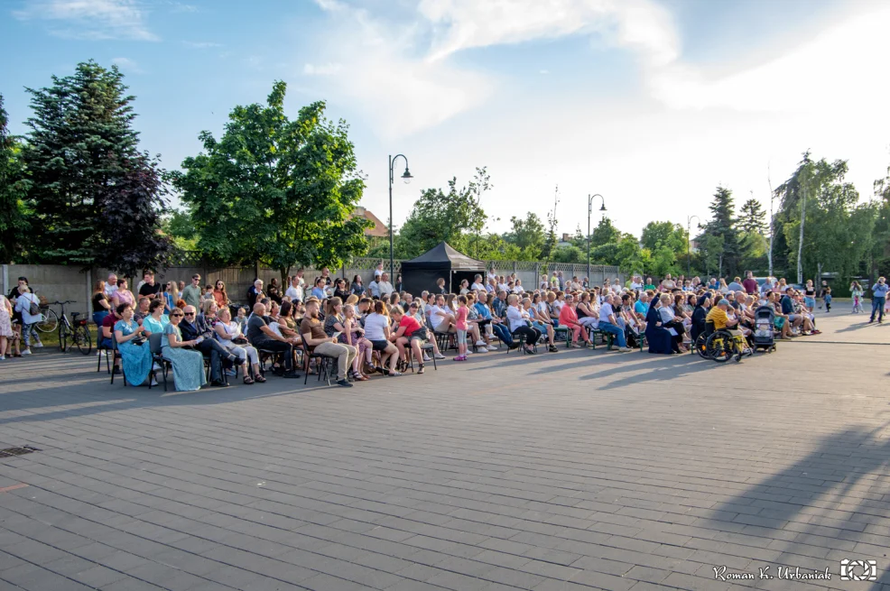 Koncert Scholii Lenartowickiej i zespołu Sound of Heaven w Pleszewie