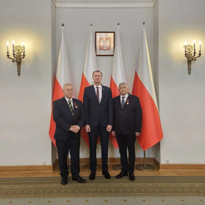 Samorządowcy z powiatu jarocińskiego odznaczeni przez prezydenta