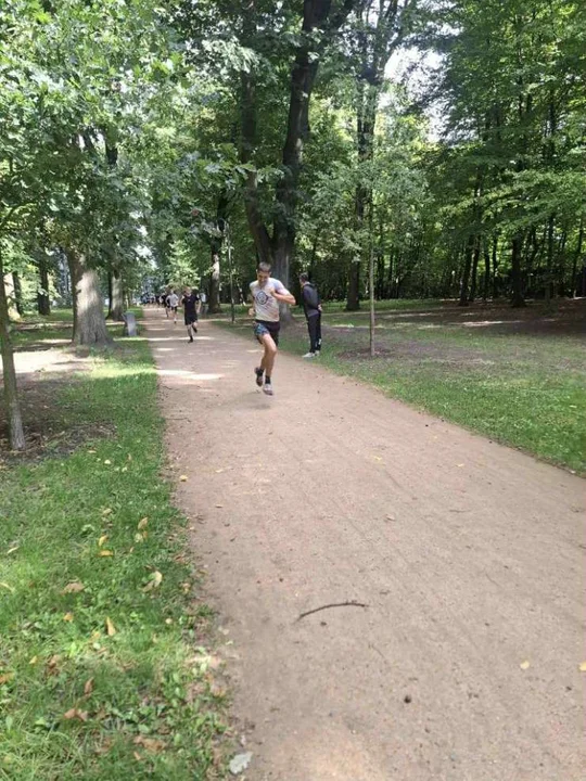 Mistrzostwa Zespołu Szkół Ponadpodstawowych nr 1 w Jarocinie w biegach przełajowych