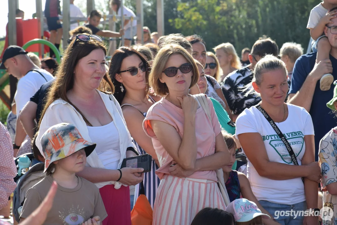 Piknik "Stara gazownia łączy pokolenia" w Krobi FOTO