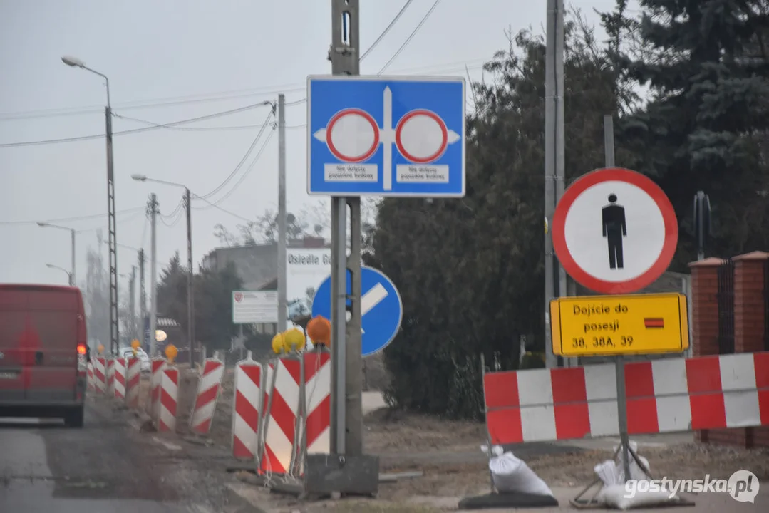 Rondo na ul. Poznańskiej w Gostyniu w budowie