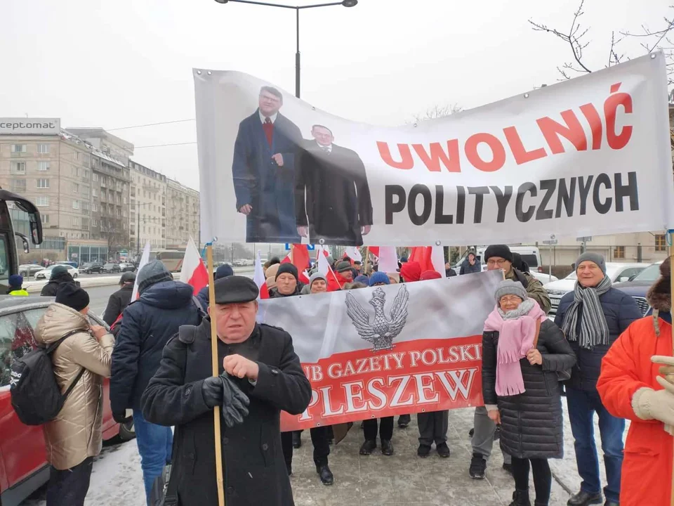 Pleszewianie na "Marszu Wolnych Polaków" w Warszawie