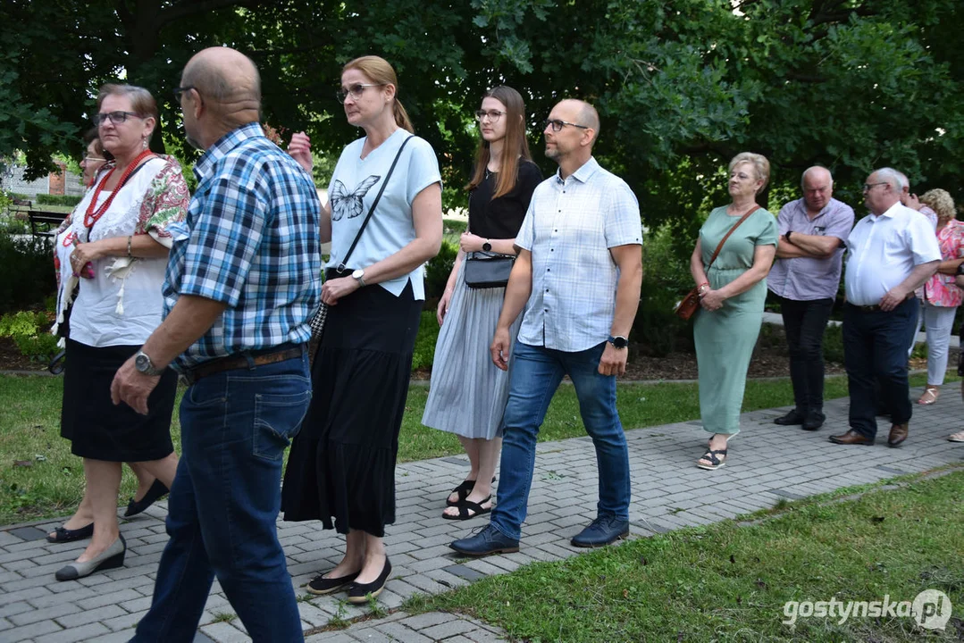 Odsłonięcie szyldu parku im. Adama Mickiewicza w Borku Wlkp.