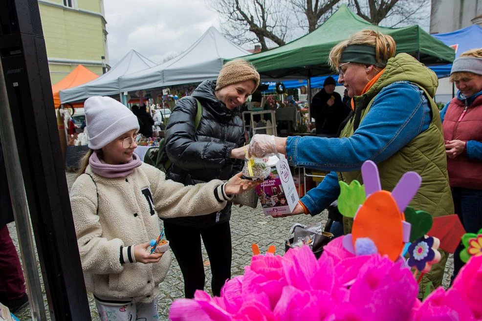 Niedzielna zbiórka na „Ogród Marzeń”. Na Jarmarku Wielkanocnym w Jarocinie