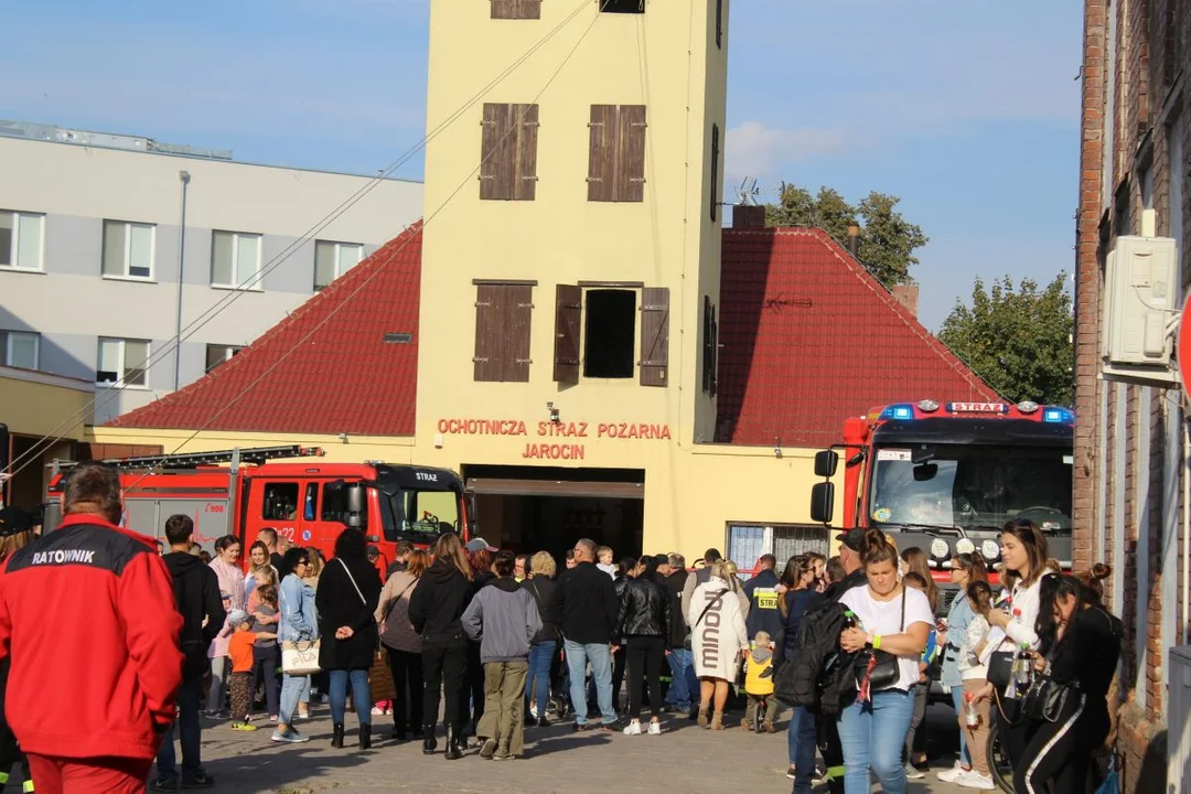 Festyn mundurowy dla Macieja Kaliszaka, prezesa OSP w Jarocinie