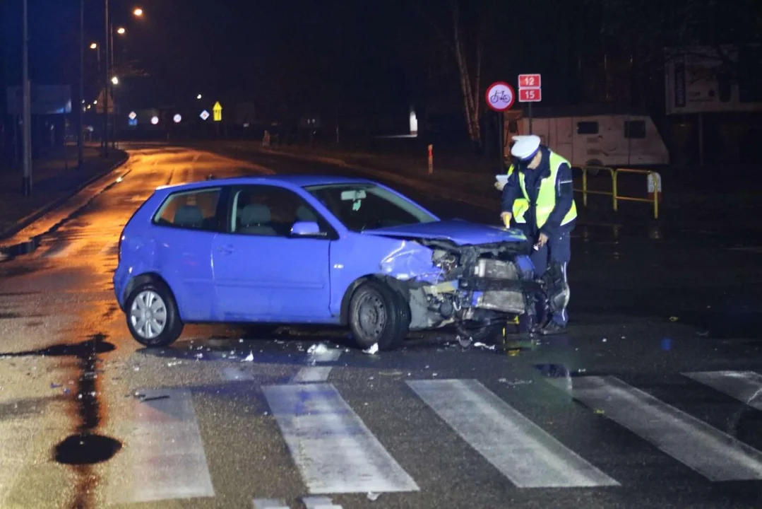 Na skrzyżowaniu Powstańców Wielkopolskich i Wrocławskiej zderzyły się dwa volkswageny