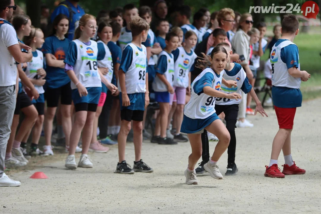 Sztafety szkolne w ramach 24h Rawickiego Festiwalu Sportu