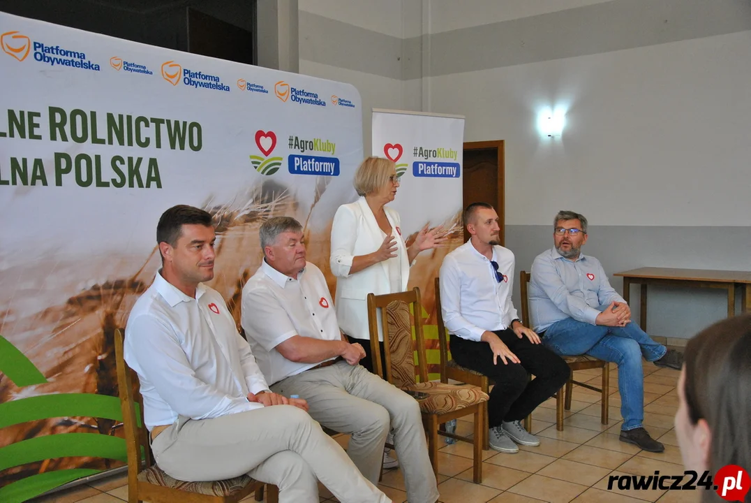 AgroKlub Platformy w Chojnie. Politycy przyjechali rozmawiać z rolnikami - Zdjęcie główne