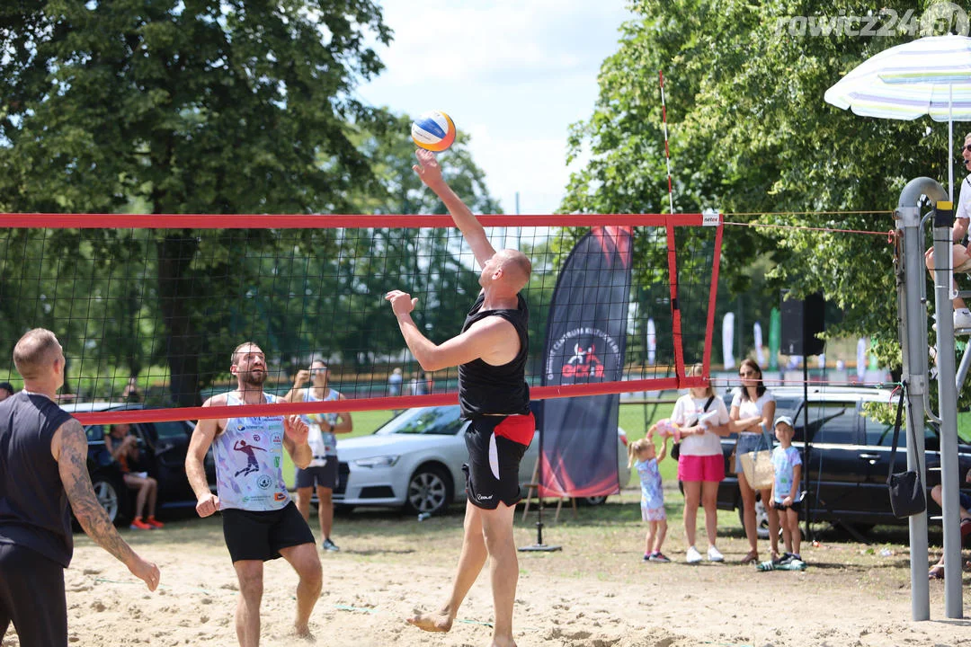 Turniej siatkówki plażowej w Jutrosinie