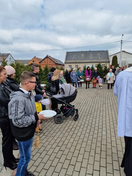 Święcenie potraw w Lutogniewie, Dzierżanowie, Bożacinie i Wróżewach