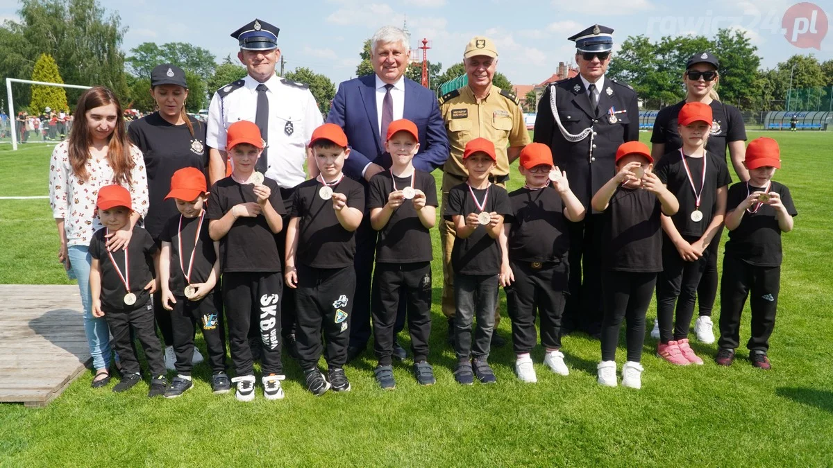 Dziecięce Drużyny Pożarnicze na zawodach w Miejskiej Górce