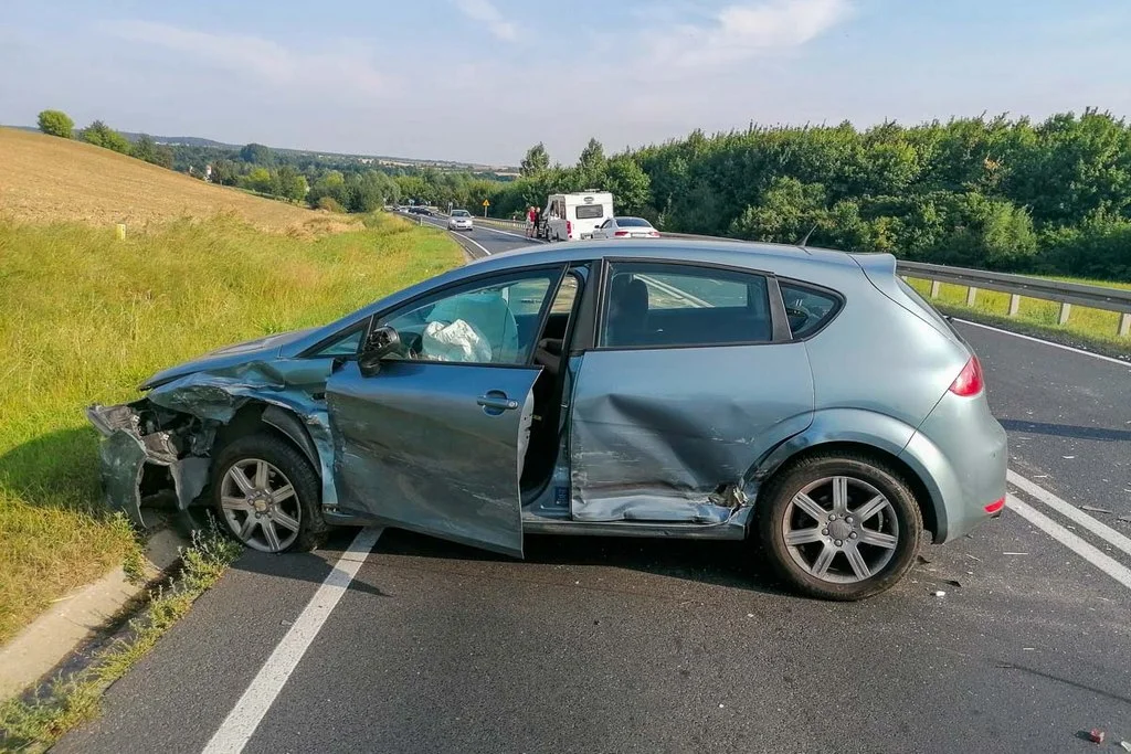 Wypadek trzech samochodów na DW 434