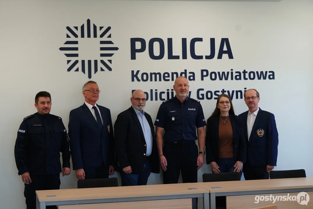 Amerykański policjant z wizyta w KPP Gostyń