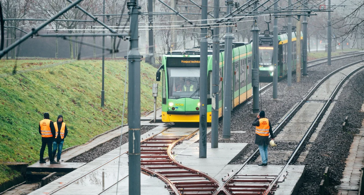 Testy na wyremontowanej trasie Poznańskiego Szybkiego Tramwaju