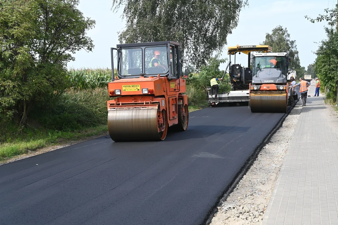 Jest nowa droga. Mieszkańcy są zadowoleni